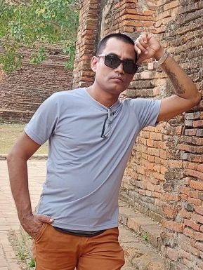 Foreign men for dating