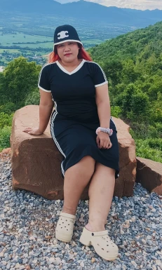 Thai girl for dating