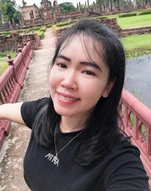 Thai girl for dating
