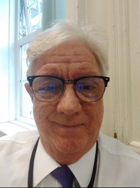 English men looking for love