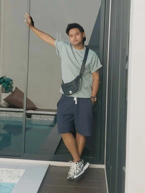 Foreign men for dating