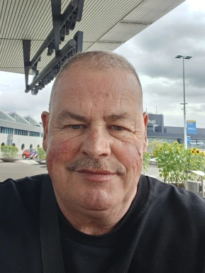 Foreign men for dating