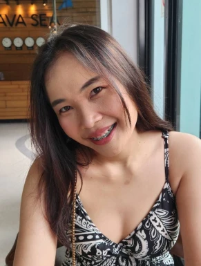 Thai girl for dating