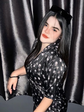 Thai girl for dating