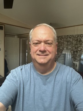 <span>Darcy, 63</span>&nbsp;<span style='width: 25px; height: 16px; float: right; background-image: url(/bitmaps/flags_small/CA.PNG)'>&nbsp;</span><br><span>Brampton, Canada</span>&nbsp;<input type='button' class='joinbtn' style='float: right' value='JOIN NOW' />