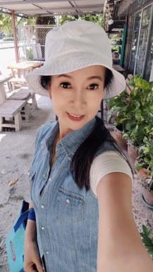 <span>วรัญญา, 55</span>&nbsp;<span style='width: 25px; height: 16px; float: right; background-image: url(/bitmaps/flags_small/TH.PNG)'>&nbsp;</span><br><span>Bangkokๆ, Thailand</span>&nbsp;<input type='button' class='joinbtn' style='float: right' value='JOIN NOW' />