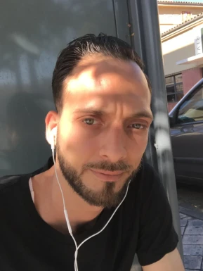 French men looking for love