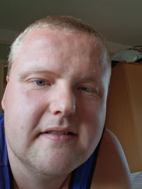 English men looking for love