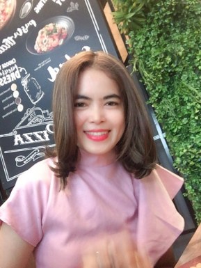<span>Thida, 43</span>&nbsp;<span style='width: 25px; height: 16px; float: right; background-image: url(/bitmaps/flags_small/KH.PNG)'>&nbsp;</span><br><span>Phnom Penh, Cambogia</span>&nbsp;<input type='button' class='joinbtn' style='float: right' value='JOIN NOW' />
